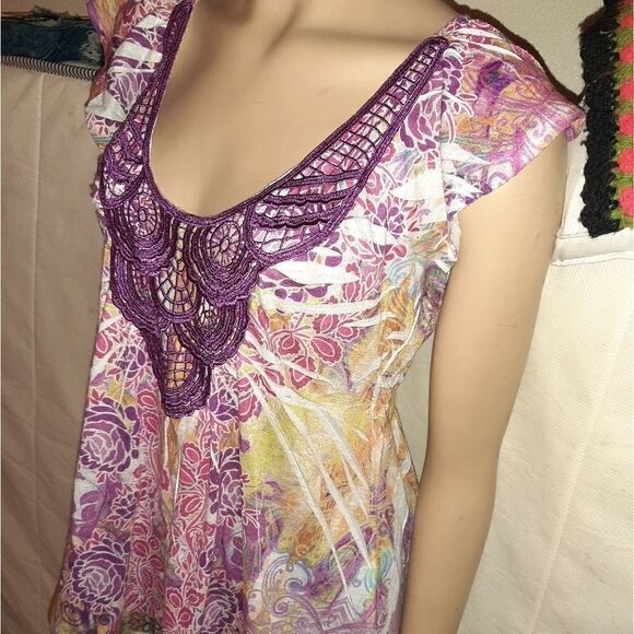 Live and let live multicolored shirt, size M - Picture 6 of 8